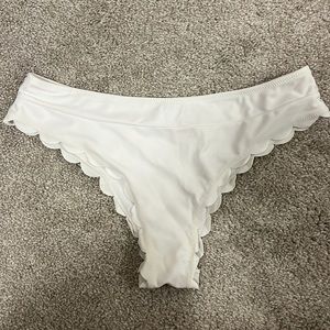 Zaful white bikini bottoms with scalloped trim